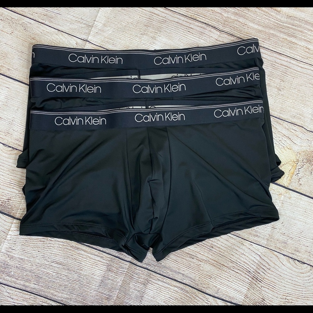 Calvin Klein Underwear Men’s Size XL Black 3 Pair Briefs New Without Tags NWOT